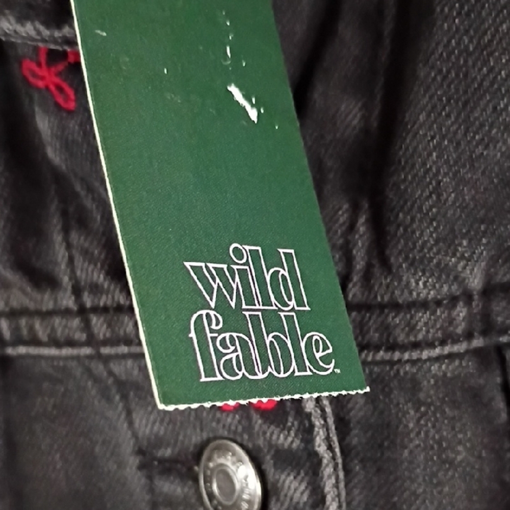 Wild Fable Black Jean Jacket with Red Floral Embroidery - Picture 6 of 7